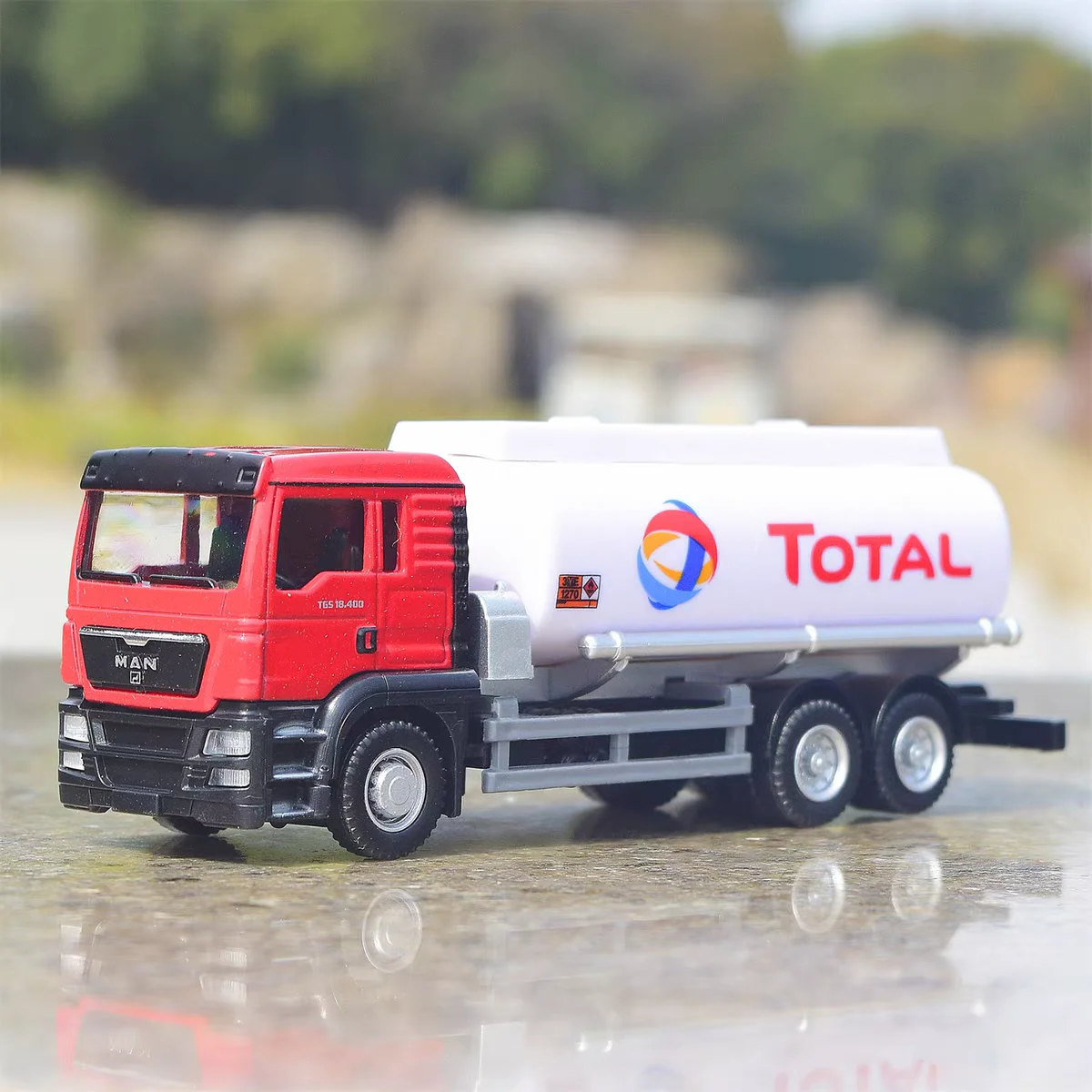 MAN SCANIA Oil Tank Truck TOTAL Shell BP FUEL Castrol RMZ City 1:64 Alloy Car…